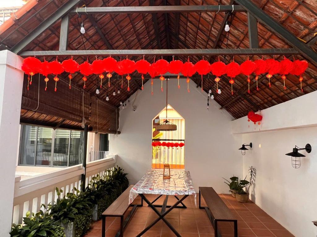 West-Lake Villa – Hanoi